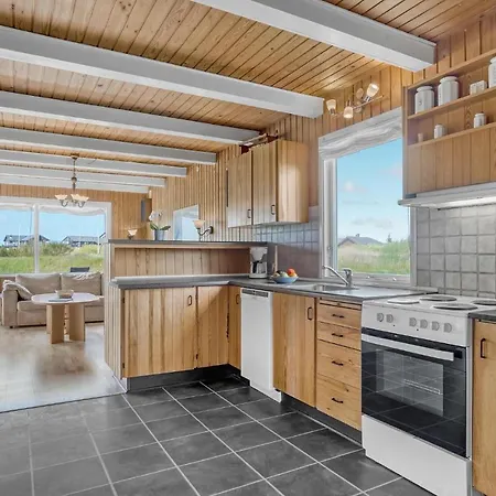 Gorgeous In Romo With Kitchen * Bolilmark